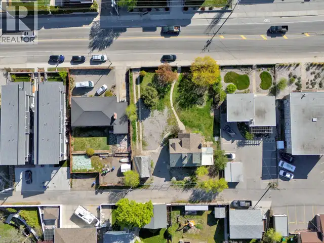 1471 & 1473 Government Street Penticton, British Columbia in Land for Sale in Penticton - Image 4