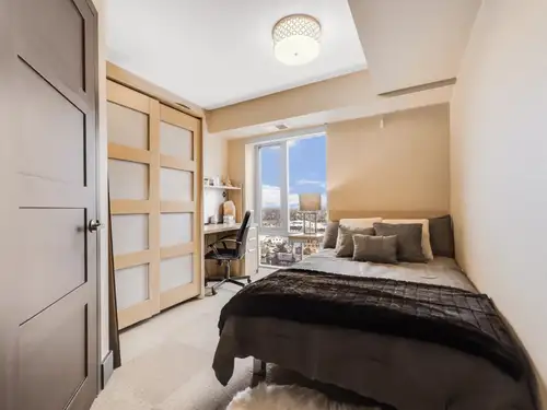 Looking for student housing with premium amenities, modern suites, and an unbeatable Waterloo locati...