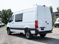 . Engine: 4 Cylinder Engine (image 3)