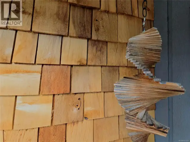 170 Seaview St Sayward, British Columbia in Houses for Sale in Campbell River - Image 38