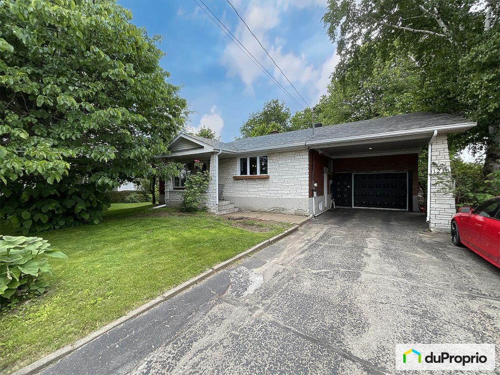 $399,000 - Bungalow for sale in Acton Vale — photo 1