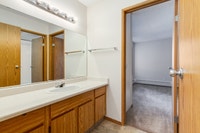 Amenities: Spacious Rooms • Elevators • Great Location Suite & Building: Spacious one-bedroom and tw... (image 6)