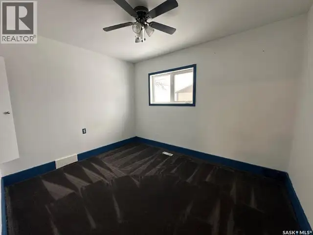 69 Railway AVENUE Kindersley Rm No. 290, Saskatchewan in Houses for Sale in Saskatoon - Image 14