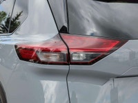 Engine: 1.5L DOHC 12-valve 3-cylinder Direct Injection Turbocharged L/100Km City: 8.3 L/100Km Hwy: 6... (image 9)