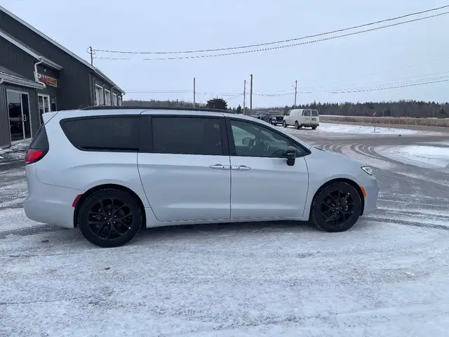 2024 Chrysler PACIFICA65370088164098128