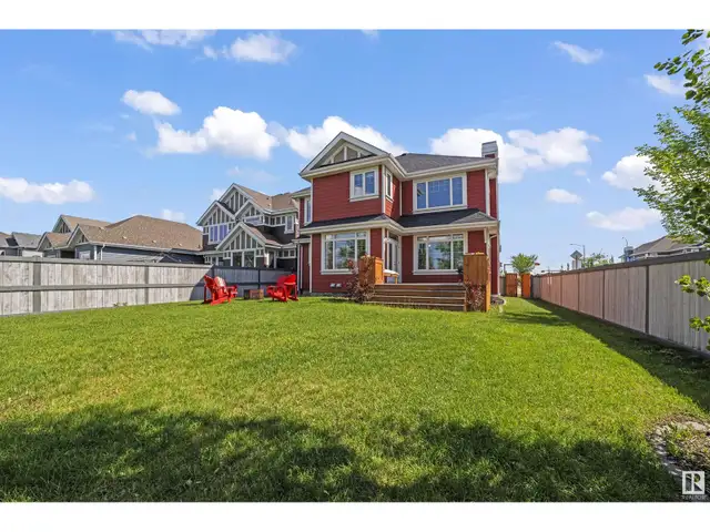 8996 24 AV SW Edmonton, Alberta62865715167617123