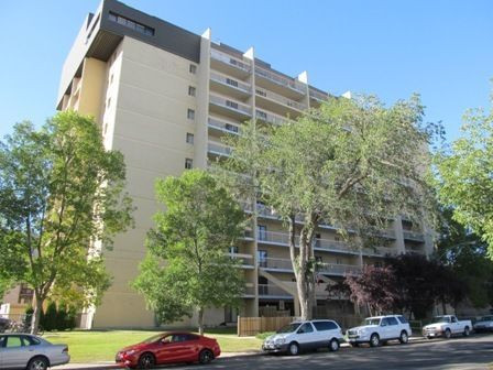 Barrington Place - Bachelor Suite in Long Term Rentals in Saskatoon