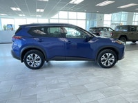 The 2021 Nissan Rogue SV is a fuel-efficient and feature-packed compact SUV designed for comfort, sa... (image 4)