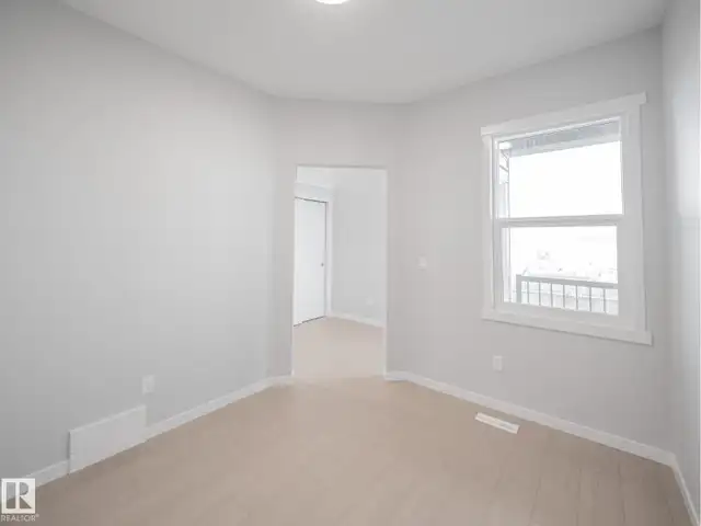 17624 4 ST NE Edmonton, Alberta in Houses for Sale in Strathcona County - Image 12