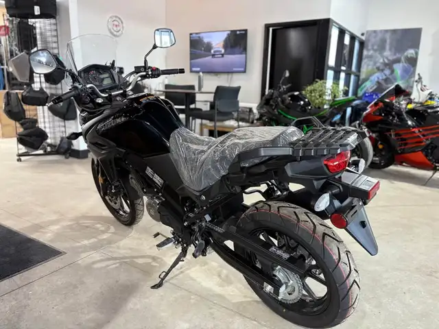 2024 Suzuki V-Strom 650XT in Street, Cruisers & Choppers in Markham / York Region - Image 8