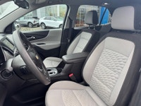 This 2019 Chevrolet Equinox LS is a smart choice for drivers who want everyday comfort, efficiency,... (image 7)