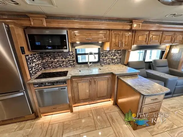 2019 Thor Motor Coach Tuscany 45MX only 020,049 Miles in RVs & Motorhomes in Moncton - Image 29