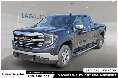 2024 GMC Sierra 1500 SLT Experience the GMC Sierra 1500 SLT with only 48000 km on the odometer. Fini...
