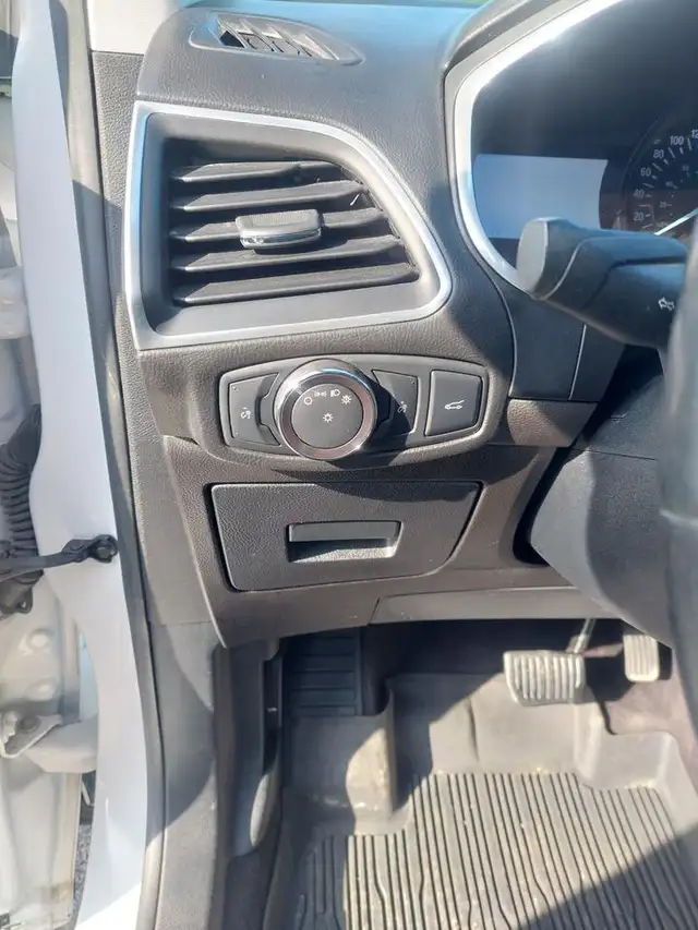 2017 Ford Edge Titanium5257671575876608023