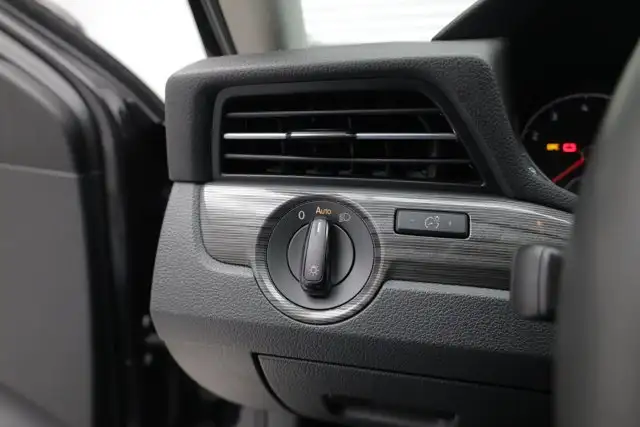 2021 Volkswagen Passat Highline5058298987734732816
