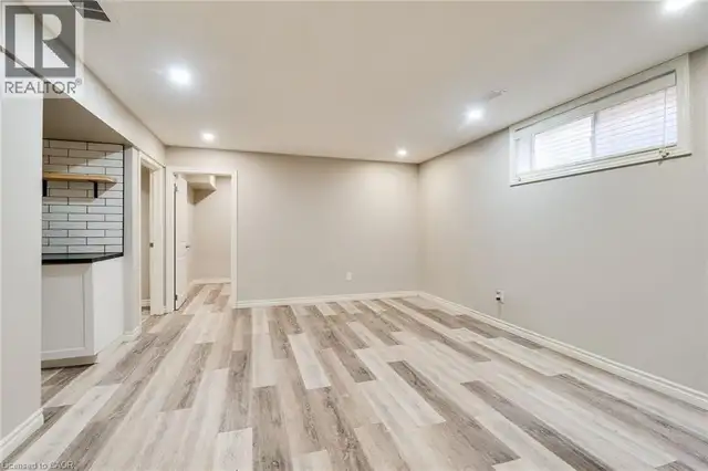 56 SMITH'S CREEK Drive New Hamburg, Ontario in Houses for Sale in Kitchener / Waterloo - Image 34