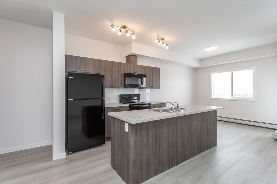 Apartment in Sylvan Lake - 1 Bed Plus Den 3
