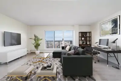 Located in the Downtown neighborhood of Oliver, Prominence Place is a short commute to Grant MacEwan...