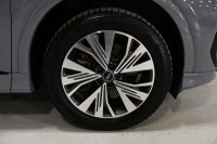 Traction intégrale Audi quattro /Black otipcs / 100% électrique / Roues 19 pouces / Éclairage d’ambi... (image 6)