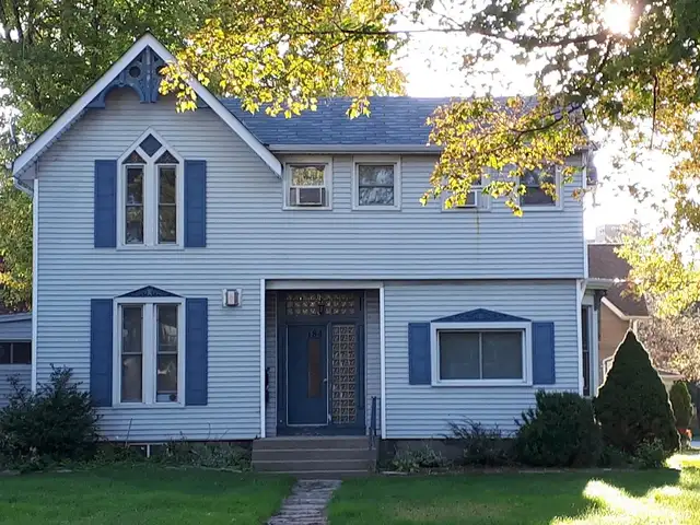2-184 Christina St S – 1-Bedroom Apt (Near Riverfront) in Long Term Rentals in Sarnia - Image 2