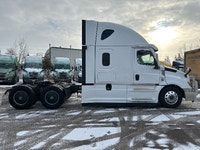 2022 FREIGHTLINER T12664ST;Heavy Duty Trucks - Conventional Truck w/ Sleeper Penske Location 525 MAC... (image 7)