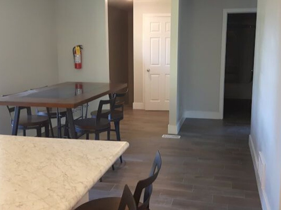 Prime Off-Campus Convenience at 36 Columbia Street West 2
