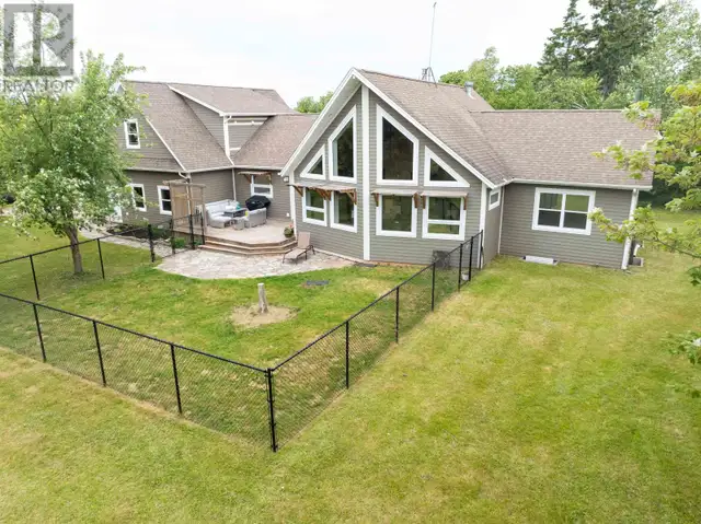 401 Donaldston Road Donaldston, Prince Edward Island628637618895391228