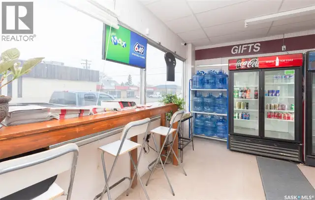 325 & 329 4th AVENUE SW Moose Jaw, Saskatchewan in Commercial & Office Space for Sale in Moose Jaw - Image 3