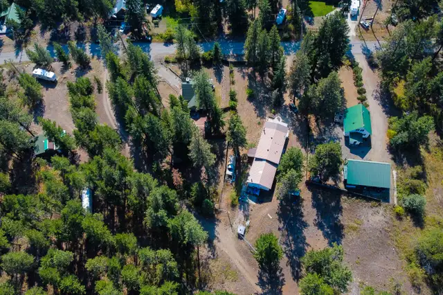 Big Potential on Large Private Lot63771552427267121