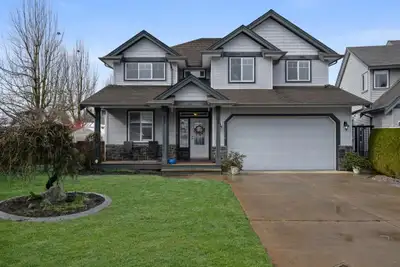 Welcome to Cedar Creek's hidden gem. Built in 2003 and impeccably maintained, this 4 bedroom, 3 bath...