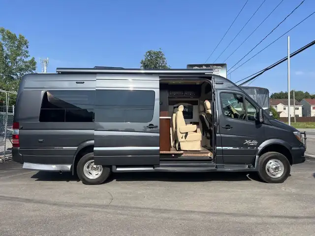 2018 Regency 3500 XALTA LX **SPRINTER MERCEDES DIESEL 4X4** in RVs & Motorhomes in Laval / North Shore - Image 3