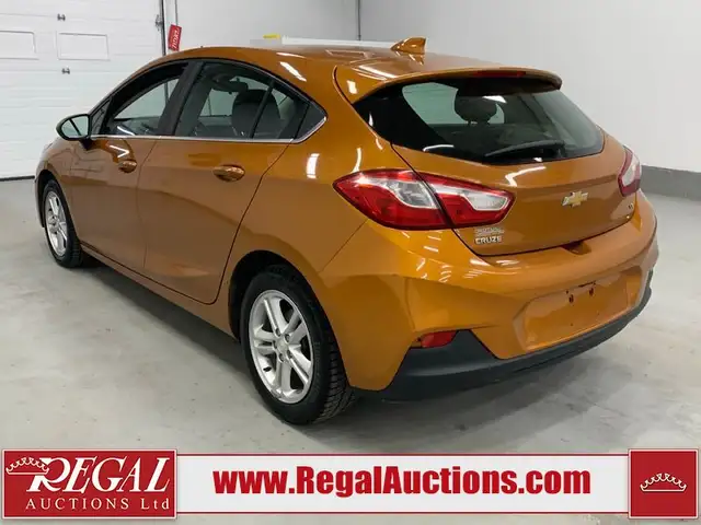 2017 CHEVROLET CRUZE LT in Cars & Trucks in Calgary - Image 5