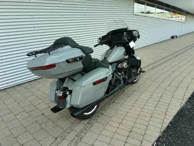 2026 Harley-Davidson Street Glide Limited in Street, Cruisers & Choppers in Oshawa / Durham Region - Image 4