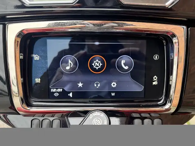 2019 Harley-Davidson Street Glide Special **CUSTOM PAINT** **CAN in Sport Touring in Markham / York Region - Image 41