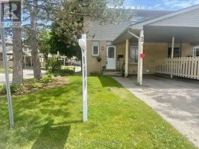 Welcome to 55 Ashley Crescent Unit 30, a bright and spacious corner townhouse in the sought-after Wh...