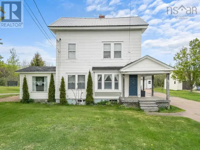 77 Jenks Avenue Parrsboro, Nova Scotia in Houses for Sale in Truro - Image 2