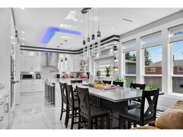 11890 GILMOUR CRESCENT Delta, British Columbia in Houses for Sale in Delta/Surrey/Langley - Image 2