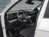 2024 Hyundai Kona Preferred AWD | CPO | ADAPTIVE CRUISE The 2024 Hyundai Kona Preferred AWD represen... (image 6)