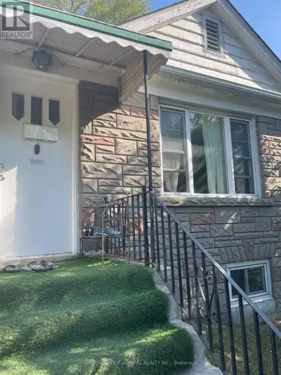 63 STEELES AVENUE Toronto (Newtonbrook East), Ontario