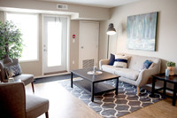 Broadstreet's Southland Green offers 1, 2, and 3 bedroom pet friendly apartments for rent in Medicin... (image 1)