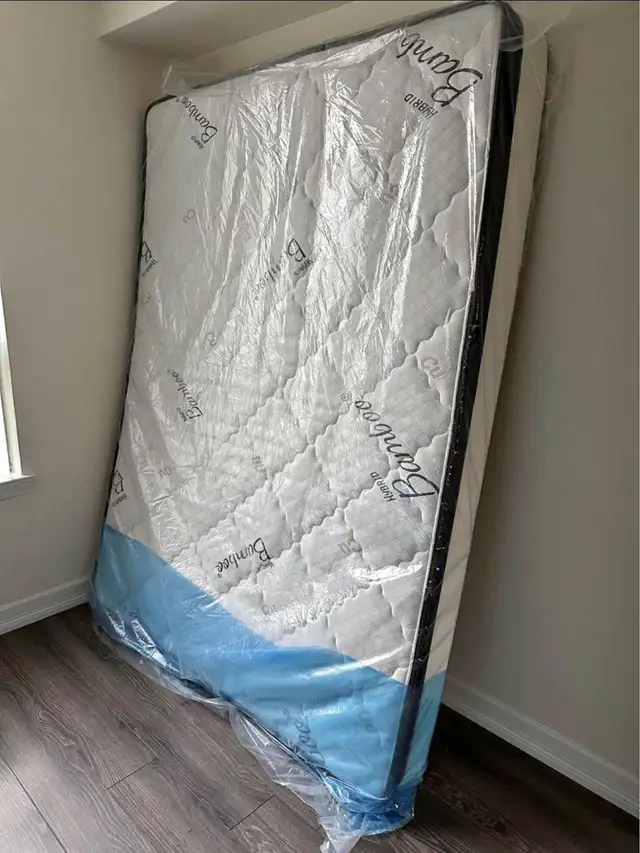 King Mattress : Twin Mattress | Full Mattress / Queen Mattress in Beds & Mattresses in Oshawa / Durham Region - Image 11