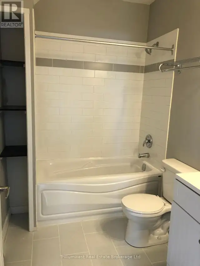 552 7TH AVENUE Hanover, Ontario in Houses for Sale in Owen Sound - Image 5