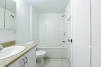 Akelius one bedroom apartment for rent. Located near Av. Wilderton in the Notre-Dame-De-Grace neighb... (image 4)