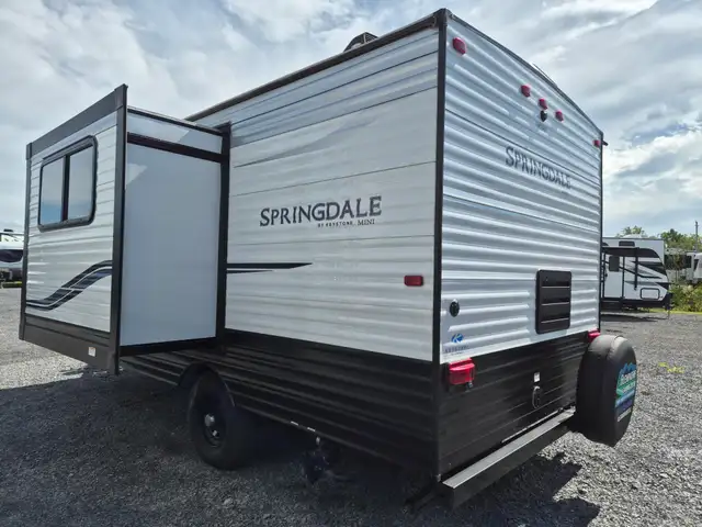 2022 Keystone Springdale Mini 1740RK in Travel Trailers & Campers in Ottawa - Image 6