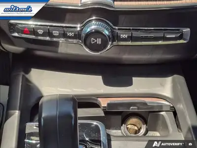 2022 Volvo XC60 Recharge Inscription Expression AWD | Plug-in, View more