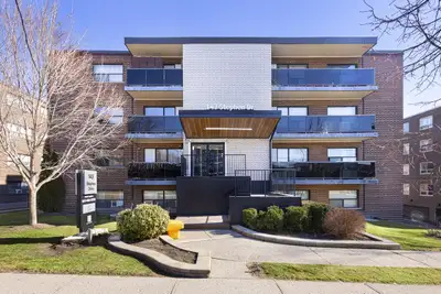 2bdrm Apartment for Rent - 143 Stephen Drive