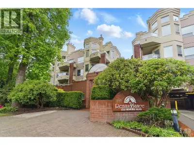 This spacious south-facing unit is filled with natural light and features a large size opening den,...