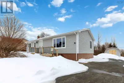 If convenience, easy living, and modern updates are on your wish list, then this sweet bungalow in N...