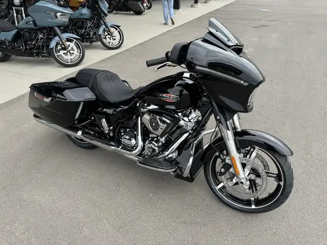 2026 Harley-Davidson FLHX - Street Glide in Sport Touring in Saskatoon - Image 3