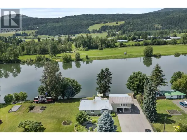 7088 97A Highway Grindrod, British Columbia in Houses for Sale in Vernon - Image 11